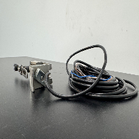 Omron D4CC-3024 Limit Switch image 1